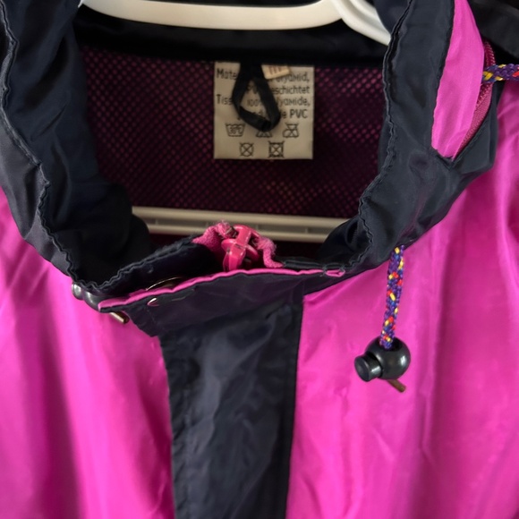 Women's Vintage Rain Tour Full Zipper Light Weight lJacket w/Hideaway Hood - Picture 3 of 4